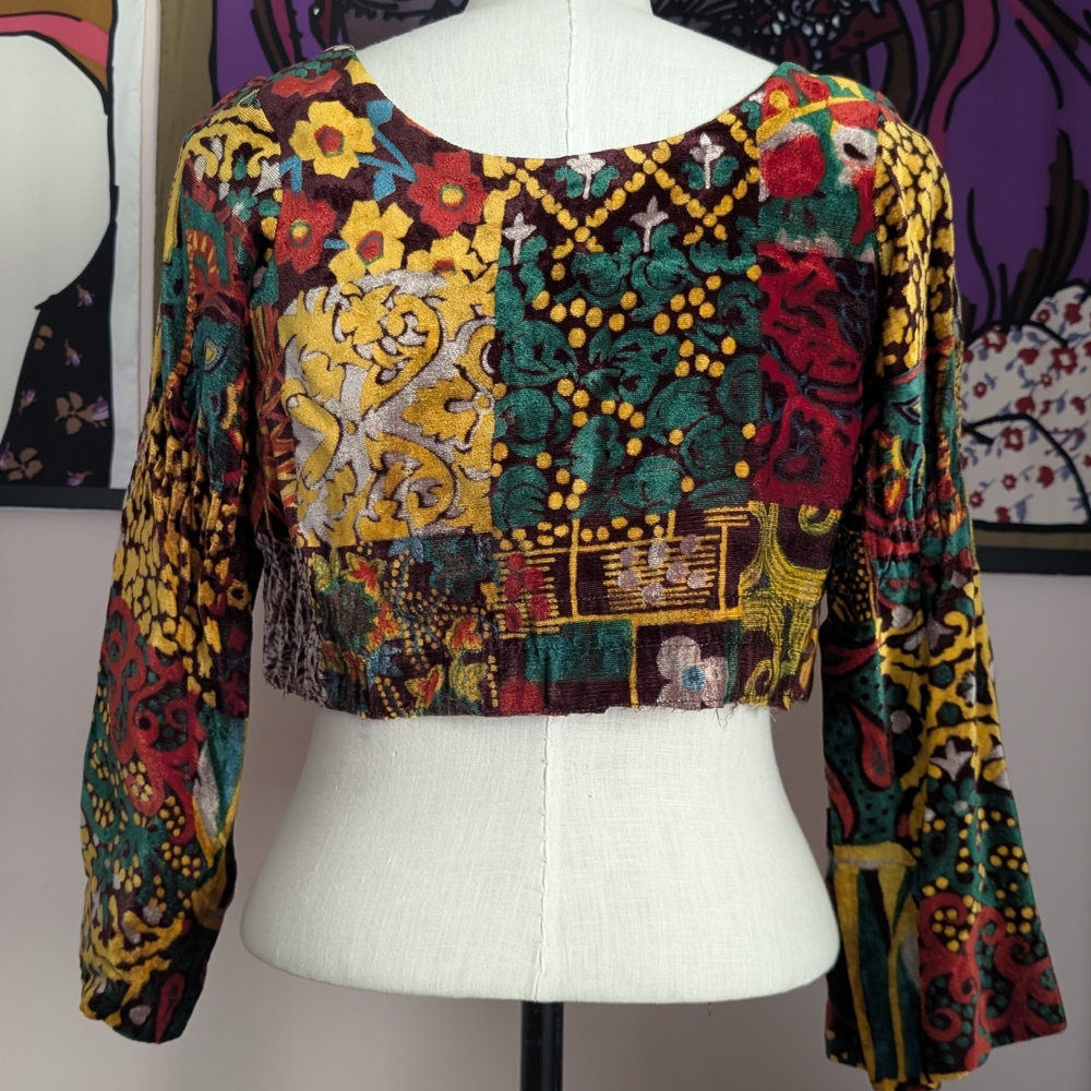 Colorful Patterned Women's Top - Picture 6 of 8